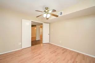 4218 Bridledon Ln, Houston, TX 77014 - Photo 10