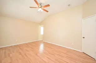 4218 Bridledon Ln, Houston, TX 77014 - Photo 32