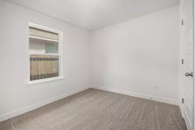 205 Bryan Way, Angleton, TX 77515 - Photo 14