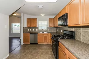 20518 Holly Barr Ln, Cypress, TX 77433 - Photo 8