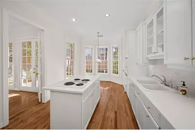 3245 Maroneal Street, Houston, TX 77025 - Photo 10