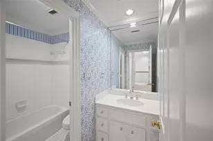 3245 Maroneal St, Houston, TX 77025 - Photo 28