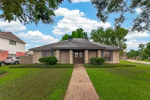 12835 Woodlite Ln, Houston, TX 77015 - Photo 1