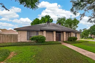 12835 Woodlite Ln, Houston, TX 77015 - Photo 2