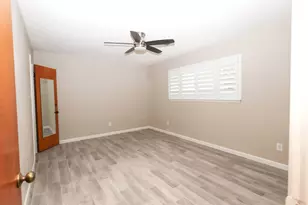 8335 Langdon Ln, Houston, TX 77036 - Photo 4