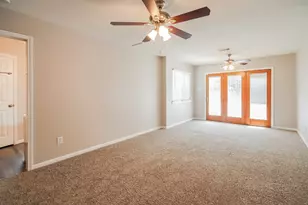 3823 Pleasant Valley Dr, Missouri City, TX 77459 - Photo 10