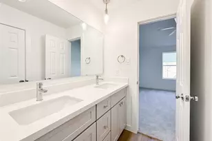 2718 Discovery Trails Ct, Conroe, TX 77301 - Photo 26