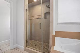 10310 Chevy Chase Dr, Houston, TX 77042 - Photo 26