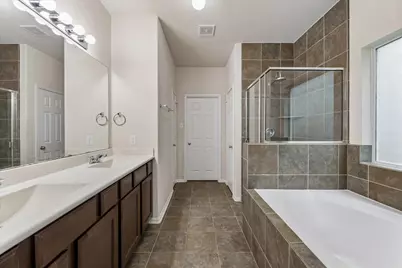 6335 Wilshire Ridge, Houston, TX 77040 - Photo 14