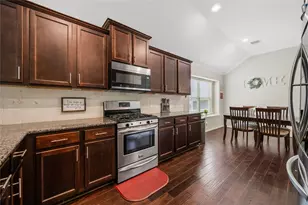2818 Ridgecliff Ct, Conroe, TX 77301 - Photo 10