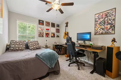 2818 Ridgecliff Court, Conroe, TX 77301 - Photo 18