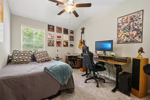 2818 Ridgecliff Ct, Conroe, TX 77301 - Photo 18