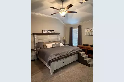 2818 Ridgecliff Court, Conroe, TX 77301 - Photo 6