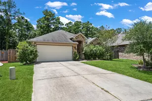 2818 Ridgecliff Ct, Conroe, TX 77301 - Photo 2