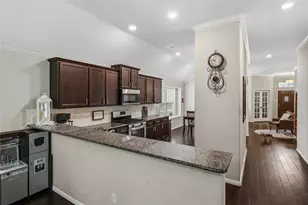 2818 Ridgecliff Ct, Conroe, TX 77301 - Photo 8