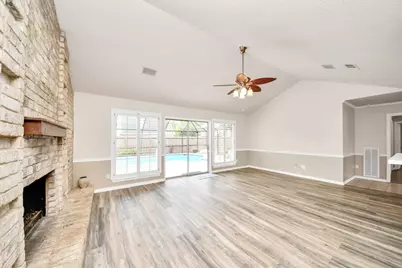2207 S Belmont Drive, Richmond, TX 77469 - Photo 8
