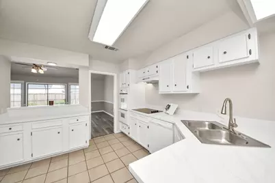 2207 S Belmont Drive, Richmond, TX 77469 - Photo 16