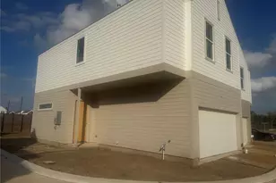 4014 Buffalo Moon Dr, Houston, TX 77045 - Photo 2