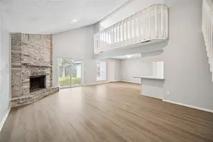 13838 Beech Hollow Ln, Houston, TX 77082 - Photo 2