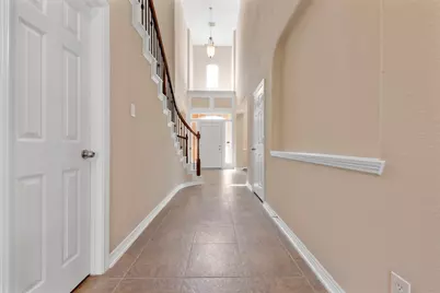 9227 Hummingbird Lane, Missouri City, TX 77459 - Photo 2