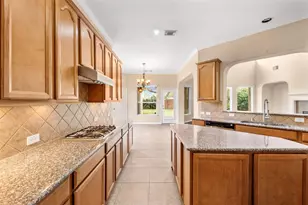9227 Hummingbird Ln, Missouri City, TX 77459 - Photo 10