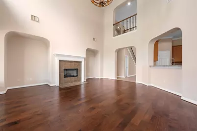 9227 Hummingbird Lane, Missouri City, TX 77459 - Photo 4