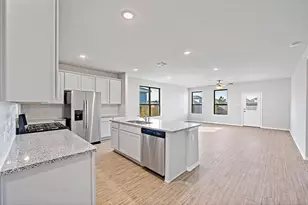 14520 Jelly Pnes Dr, Conroe, TX 77302 - Photo 2
