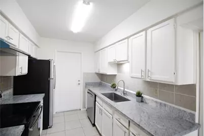 6207 Grandvale Drive, Houston, TX 77072 - Photo 10