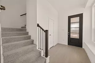9029 La Pau Ln, Houston, TX 77051 - Photo 4
