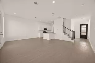 9029 La Pau Ln, Houston, TX 77051 - Photo 1