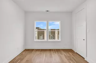 3 N St Charles St F St, Houston, TX 77003 - Photo 14