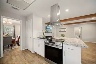 9019 Grape St, Houston, TX 77036 - Photo 10