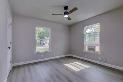 1109 13th Street N, Texas City, TX 77590 - Photo 22