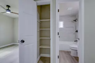 1109 13th St N, Texas City, TX 77590 - Photo 20