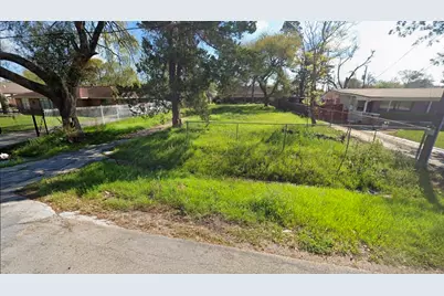 4210 Leffingwell Street, Houston, TX 77026 - Photo 1