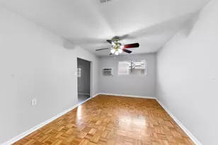9830 Sumerlin St, Houston, TX 77075 - Photo 4