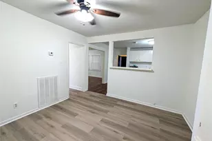 704 E 22nd St, Houston, TX 77008 - Photo 24