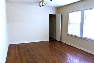 704 E 22nd St, Houston, TX 77008 - Photo 20
