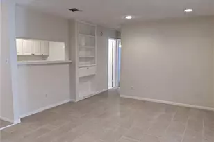 704 E 22nd St, Houston, TX 77008 - Photo 4