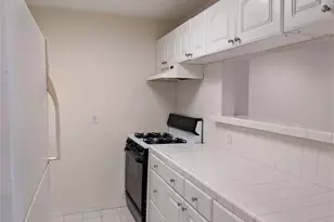 704 E 22nd St, Houston, TX 77008 - Photo 6