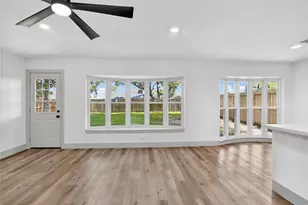 926 Buoy Rd, Houston, TX 77062 - Photo 6