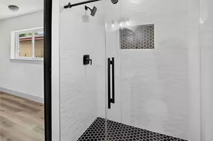 926 Buoy Rd, Houston, TX 77062 - Photo 26