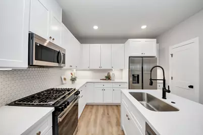 5811 Francis Oak Place, Houston, TX 77091 - Photo 10