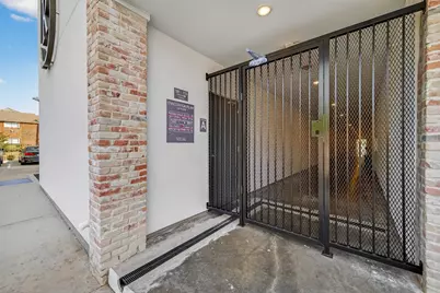 2445 Shadow View Lane #204, Houston, TX 77077 - Photo 12