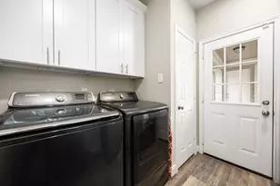 1118 Crossroads Dr, Houston, TX 77079 - Photo 18