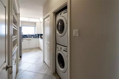651 Bering Drive #1301, Houston, TX 77057 - Photo 12