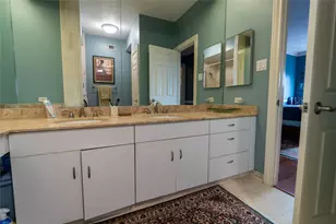 651 Bering Dr, Houston, TX 77057 - Photo 20