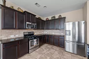 4310 Laine Ln, Baytown, TX 77521 - Photo 10