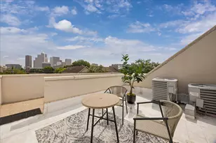 402 Tuam St, Houston, TX 77006 - Photo 30