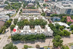 402 Tuam St, Houston, TX 77006 - Photo 32